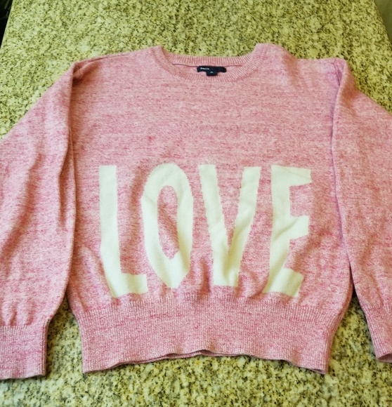 Pink Sweater - Picture 5 of 6